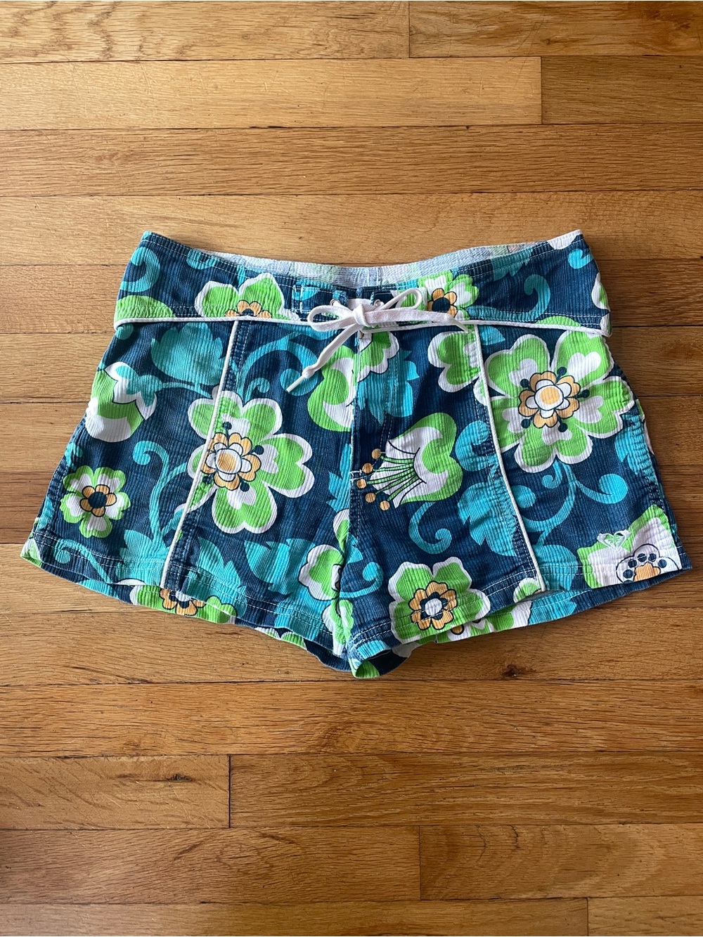 Vintage 90’s ROXY Boardshorts Size 7 Blue, Turquoise, Green, Hawaiian Flowers